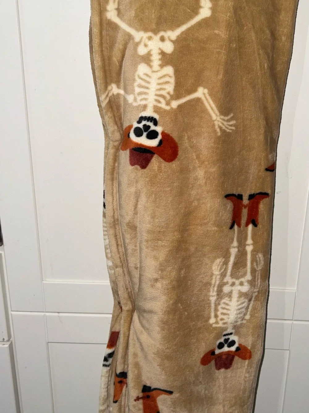 NEW Wrangler OVERSIZED Throw 60x70” Western Cowboy Skeletons Cowboy Boots & Hat